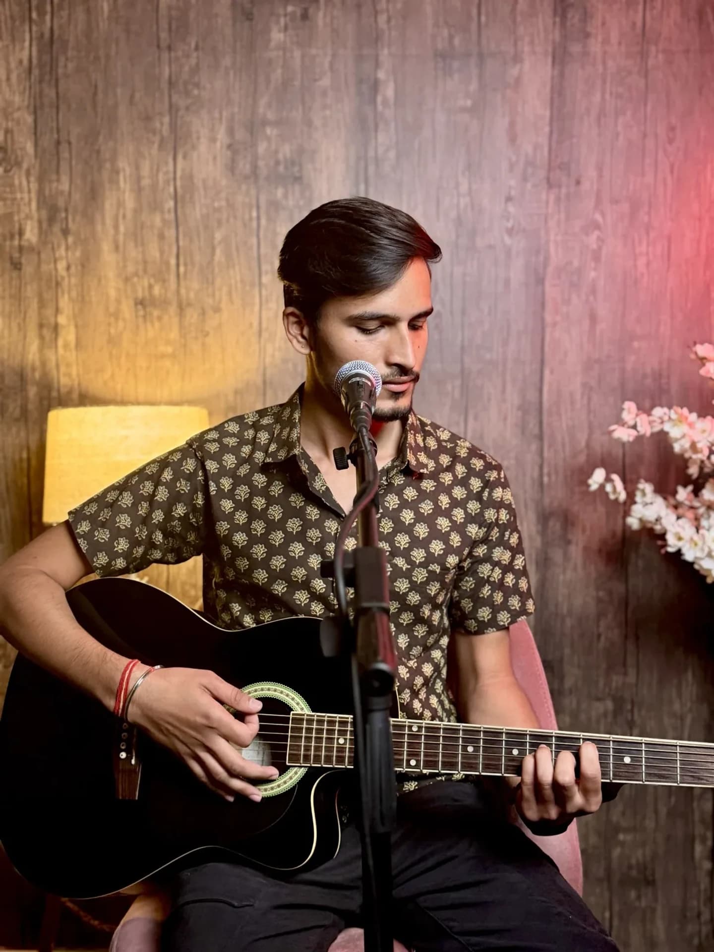 Best Guitar Classes in Jaipur — Learn Guitar at 12Notez Music Academy