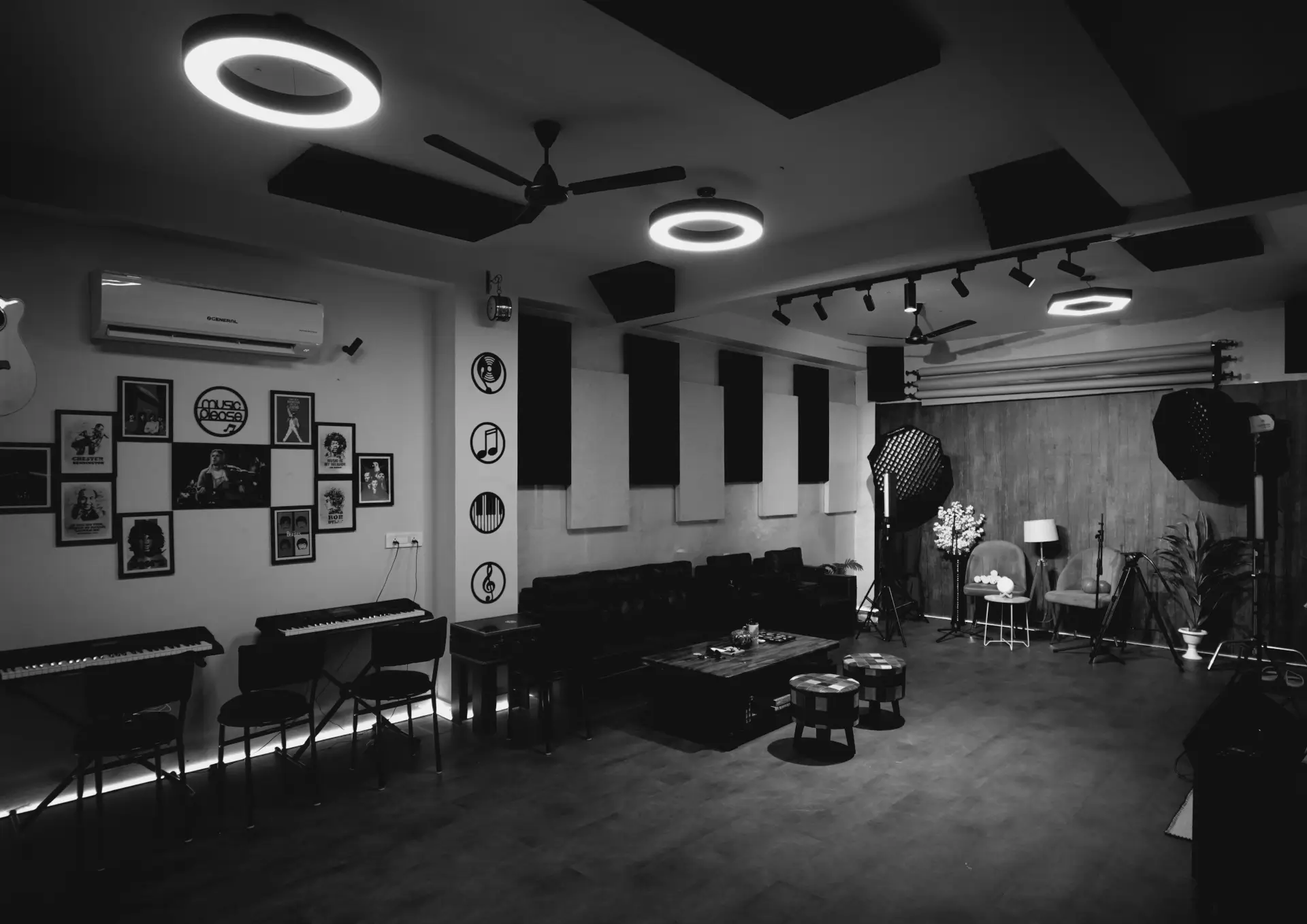 12NOTEZ - Best Music Studio in Jaipur for Recording, Production, Jamming Room, Music Classes, Podcast Studio